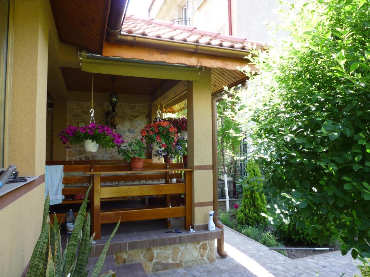 Casa Edwin Panzió Konstanca Kültér fotó