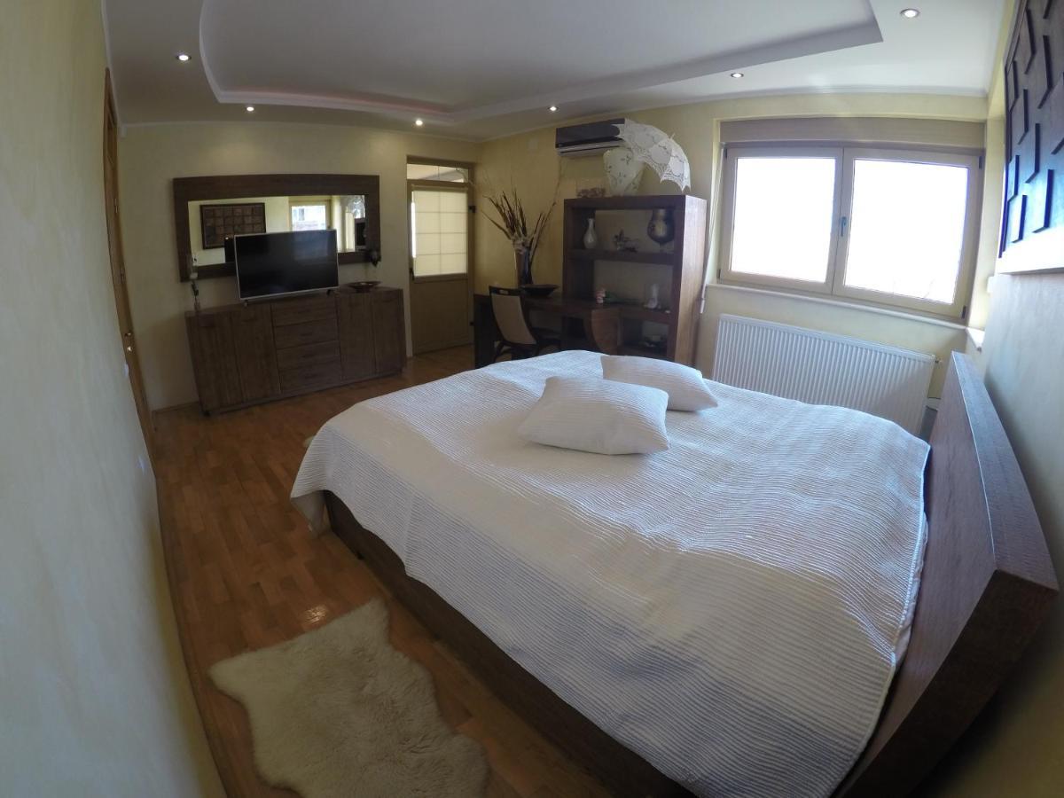Casa Edwin Panzió Konstanca Kültér fotó