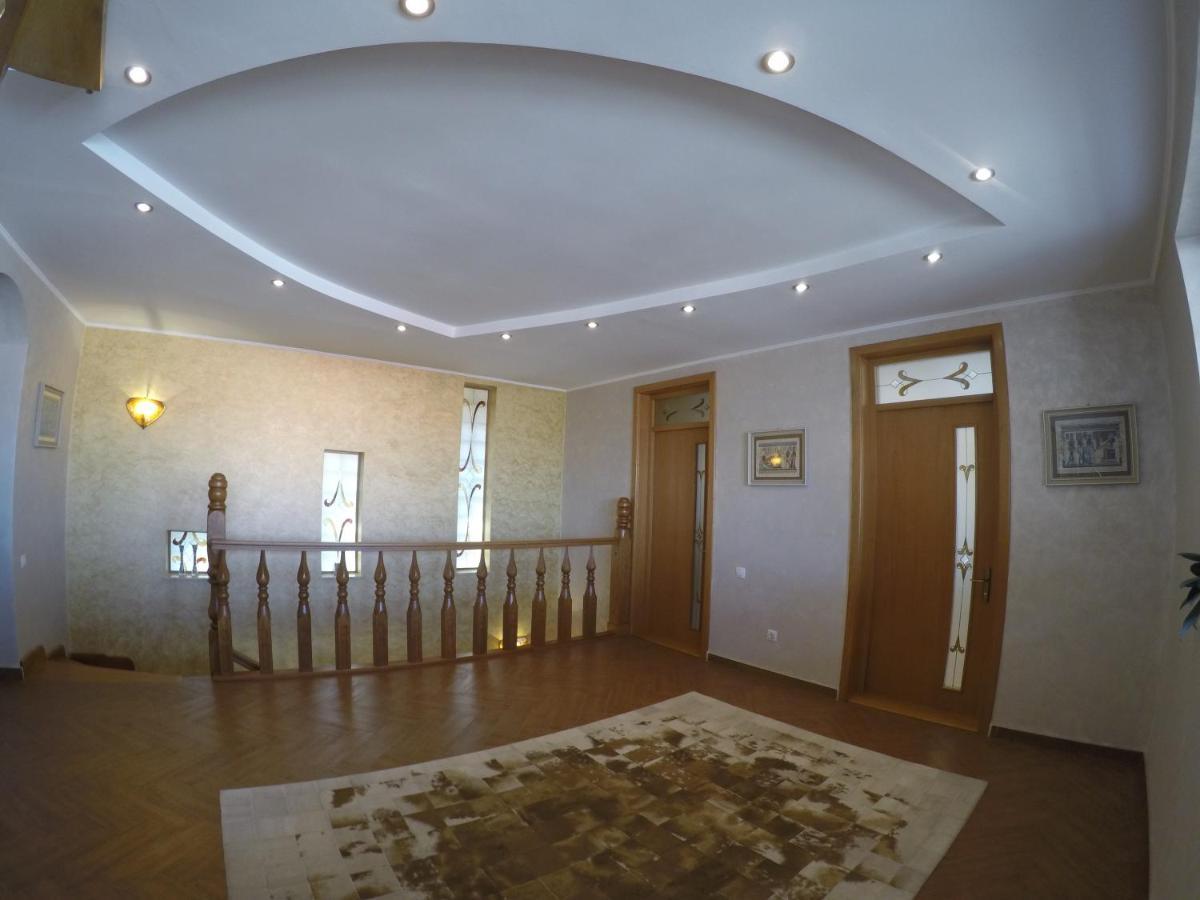 Casa Edwin Panzió Konstanca Kültér fotó